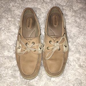 Tan Leather Women's Sperrys. In great condition!!